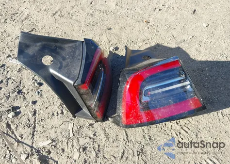 2024 Tesla Model Y Long Range Dual Motor All-Wheel Drive/Rwd from USA, damaged, VIN 7SAYGDED6RF133719